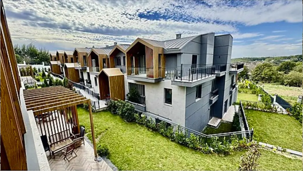 Kemerburgaz property